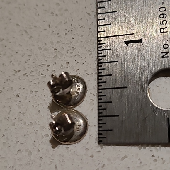 Vintage silver rose studs - Picture 3 of 3